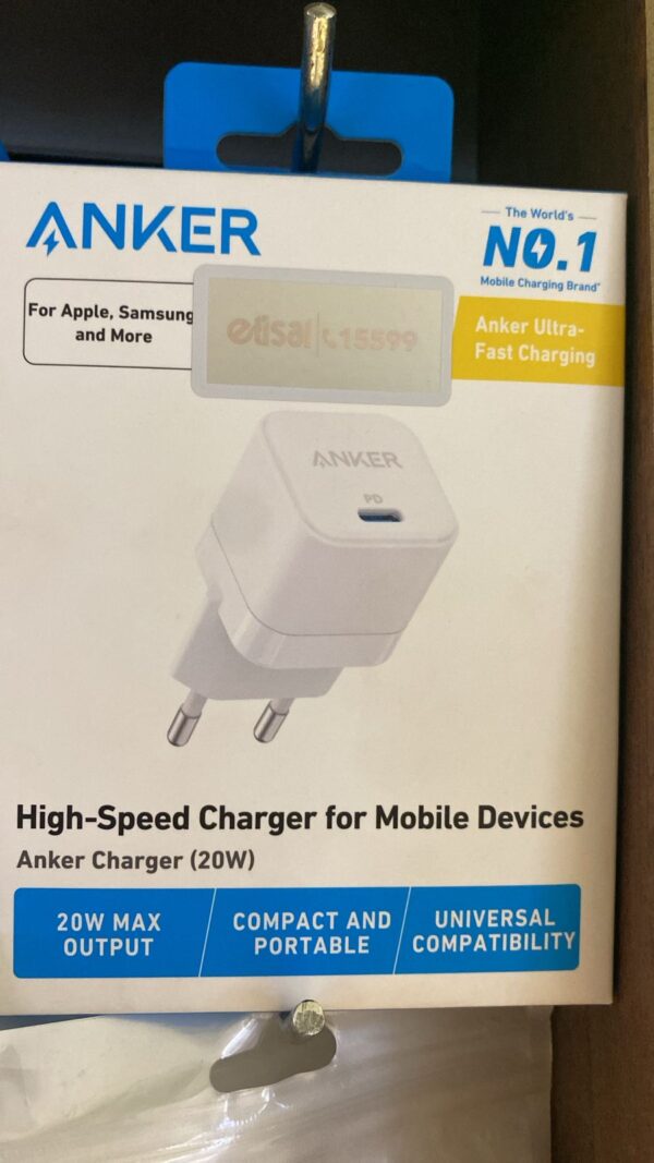 Anker 20W Charger – The Speed ​​You Need, The Quality You Trust - Image 2